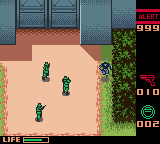 Metal Gear Solid (Game Boy Color) screenshot: I should run
