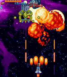 Air Attack (Arcade) screenshot: and explosions!