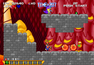 Blue's Journey (Arcade) screenshot: Ball-bugs enemies