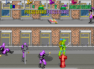 Teenage Mutant Ninja Turtles (Arcade) screenshot: Pizza - energy power up