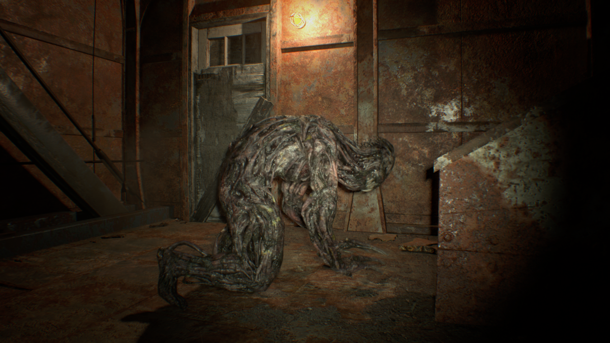 Resident Evil 7: Biohazard - End of Zoe (Windows) screenshot: This guys doesn't see me, even with the flashlight. What kind of monster is he? How is he gonna hunt for his prey? These monsters are doomed... Joe even kills them with bare knuckles