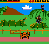 Bob the Builder: Fix it Fun! (Game Boy Color) screenshot: Dizzy must catch apples Spud is throwing.
