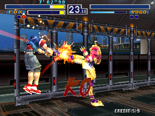 Bloody Roar (Arcade) screenshot: Finishing kick