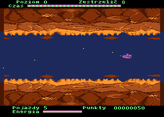 Guard (Atari 8-bit) screenshot: Flying left