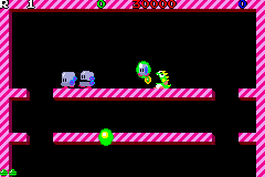 Bubble Bobble Old & New (Game Boy Advance) screenshot: Classic catching enemy