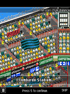 Real Football 2014 (J2ME) screenshot: Entering the stadium (SE K800i version)