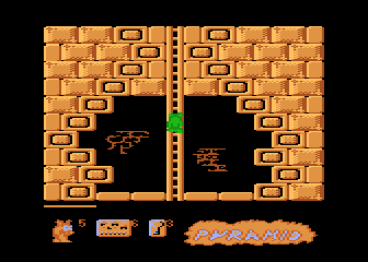 Pyramid (Atari 8-bit) screenshot: Ladder chamber