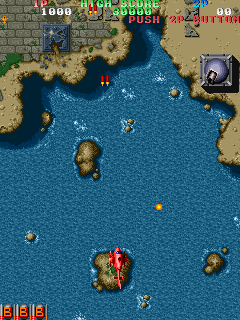 Twin Cobra (Arcade) screenshot: Approaching land.