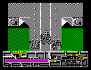 Marauder (ZX Spectrum) screenshot: Kamikaze attack