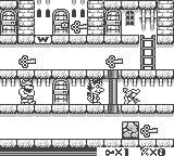 The Bugs Bunny Crazy Castle 2 (Game Boy) screenshot: Hugo on the stage.