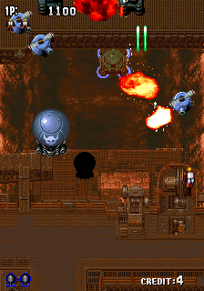 Gunbird (Arcade) screenshot: Blast the baddies.