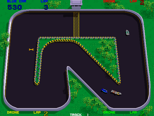 Championship Sprint (Arcade) screenshot: Over-taking.