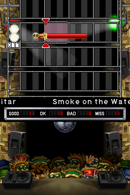 Jam with the Band (Nintendo DS) screenshot: Missing the entrance but still coming in.