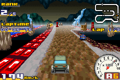 Gadget Racers (Game Boy Advance) screenshot: Narrow passage