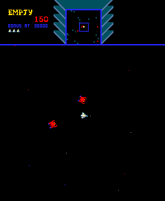 Sinistar (Arcade) screenshot: Blast them ships.