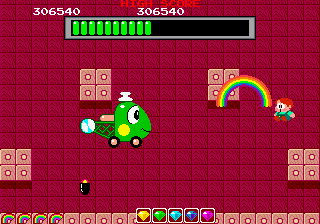 Rainbow Islands (Arcade) screenshot: Second boss fight