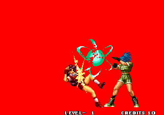 The King of Fighters '96 (Arcade) screenshot: Athena lost - Leona's energy ball is great defence weapon