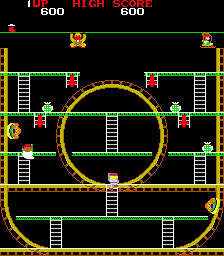 Jump Coaster (Arcade) screenshot: Climbing the ladder.