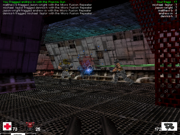 Futuristic Arenas (Browser) screenshot: Close combat.