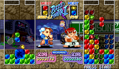 Super Puzzle Fighter II Turbo (Arcade) screenshot: Many useless block