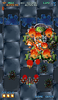 Gunnail (Arcade) screenshot: Giant robot to kill