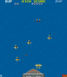1942 (Arcade) screenshot: First enemy planes
