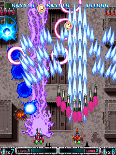 Batsugun (Arcade) screenshot: Enemies have not chance!