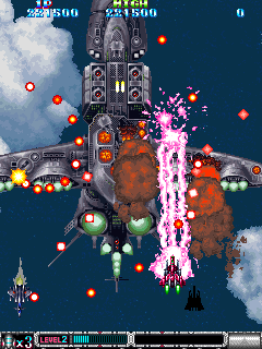 Batsugun (Arcade) screenshot: Nice fire power
