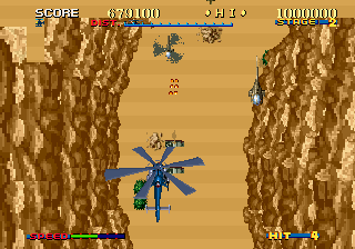 ThunderBlade (Arcade) screenshot: Desert blasting.