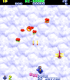 Gemini Wing (Arcade) screenshot: Strange enemies
