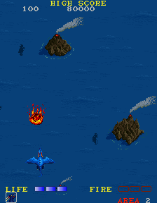Dragon Spirit (Arcade) screenshot: Over sea
