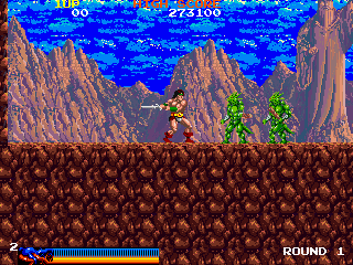 Rastan (Arcade) screenshot: Kill reptile man