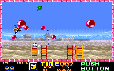 Super Buster Bros. (Arcade) screenshot: Life lost