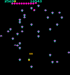 Centipede (Arcade) screenshot: Next level uses different colors
