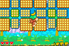 DK: King of Swing (Game Boy Advance) screenshot: Swinging to climb
