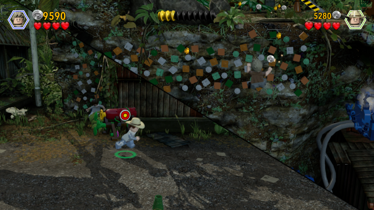 LEGO Jurassic World (PlayStation 3) screenshot: Some characters can climb on certain walls