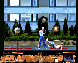 Prawo krwi (Amiga) screenshot: Extra energy power up