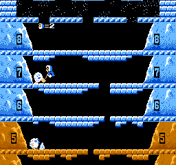 Ice Climber (Arcade) screenshot: Hit a snowman