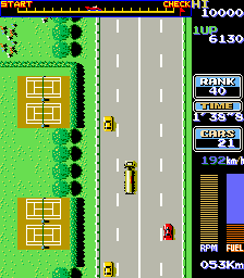 Road Fighter (Arcade) screenshot: Avoid the truck.