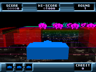 The Invaders: Space Invaders 1500 (PlayStation) screenshot: A closer view (Space Invaders 3D)