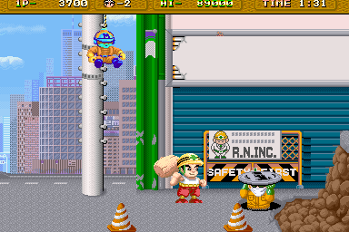 Hammerin' Harry (Arcade) screenshot: Hard Hat on.
