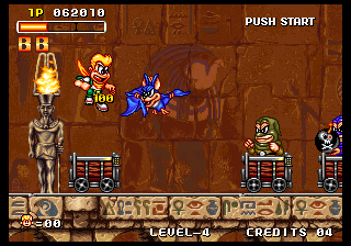 Spinmaster (Arcade) screenshot: Kill the bats.