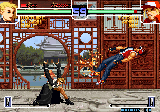 The King of Fighters 2002: Challenge to Ultimate Battle (Arcade) screenshot: Mature vs Terry