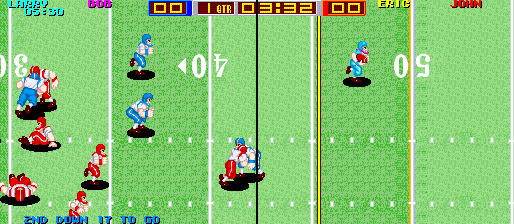 Tecmo Bowl (Arcade) screenshot: Good pass.