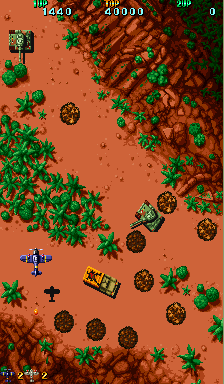 Twin Hawk (Arcade) screenshot: Getting hectic.