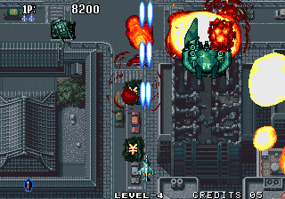 Aero Fighters 2 (Arcade) screenshot: Getting bigger enemies.