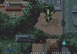 Aero Fighters 2 (Arcade) screenshot: Bigger helicopter.
