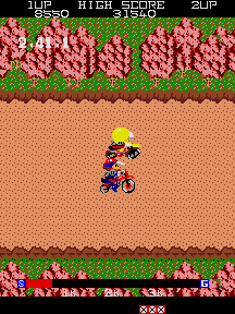 Jumping Cross (Arcade) screenshot: Get past him