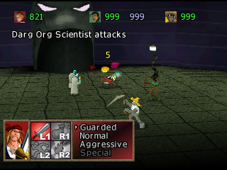 Shadow Madness (PlayStation) screenshot: Late-game battle. Alas, you hit the level cap way too early in this game. Stinger here is being hit by a DARG ORG scientist. Eat some porg, you dorg!..