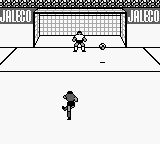 Goal! (Game Boy) screenshot: He shoots.